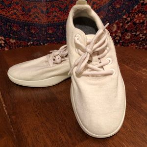 Allbirds - Women’s Size 8 Wool Runners